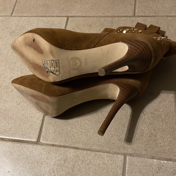 Michael Kors Suede Booties w/Studded Details. Size 6.5. Good used condition. - Picture 6 of 7